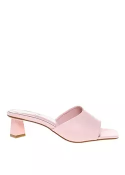 Розовые женские тапочки Fabrika