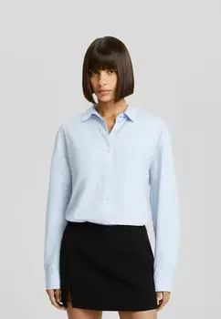 Рубашка Bershka, светло-голубая