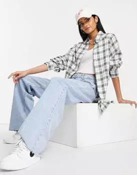 Рубашка бойфренда с длинными рукавами в бело-зеленую клетку ASOS DESIGN
