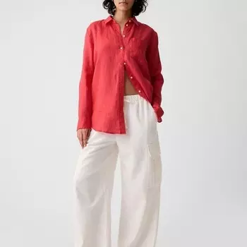Рубашка boyfriend-fit из льна с карманом Gap, красный