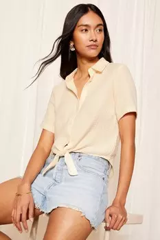 Рубашка из муслина с короткими рукавами и мятой хлопковой завязкой спереди Friends Like These, бежевый