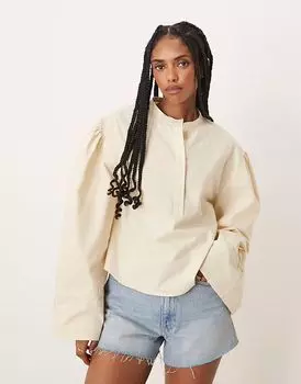 Рубашка из поплина с оборками на рукавах ASOS DESIGN цвета экрю