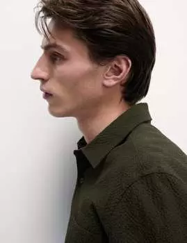 Рубашка из ткани сирсакер с высоким содержанием хлопка Marks & Spencer, хаки