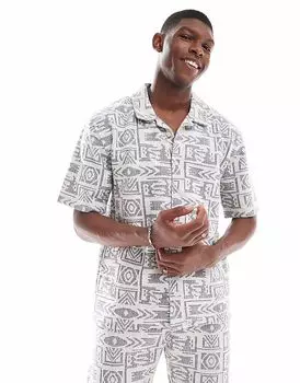 Рубашка из трикотажного комбинезона с короткими рукавами и ацтекским принтом цвета экрю