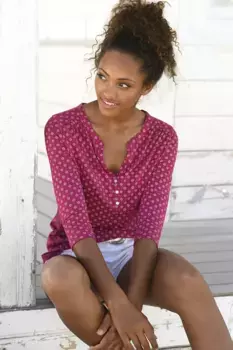 Рубашка LASCANA с рукавом 3/4 в модном образе блузы, цвет Beere