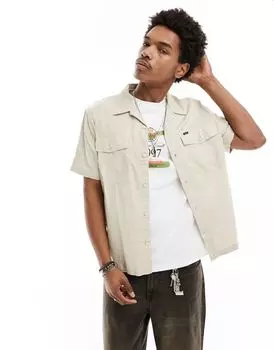 Рубашка Lee с короткими рукавами из хлопкового твила и воротником-стойкой Chetopa Stone