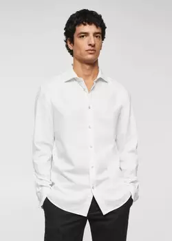 Рубашка облегающего кроя из фактурного хлопка MANGO, белый