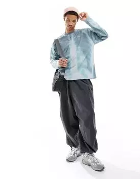 Рубашка оверсайз с длинными рукавами COLLUSION приталенного кроя и принтом рентгеновского скелета по всей поверхности