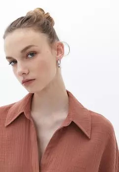 Рубашка OXXO, рыжеватая