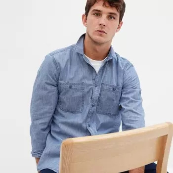 Рубашка regular-fit из хлопка шамбре Gap, синий