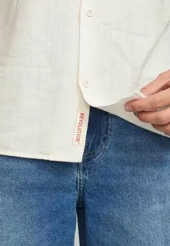 Рубашка REVOLUTION, кремовый