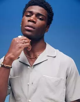 Рубашка с короткими рукавами Abercrombie & Fitch в цвете шалфейно-зеленый