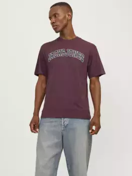 Рубашка с круглым вырезом Jack & Jones "JJECALEB VARSITY TEE SS O-NECK NOOS", цвет Vineyard Wine
