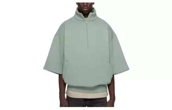 Рубашка с заниженным плечом и полумолнией Fear Of God Essentials, цвет Haze Blue