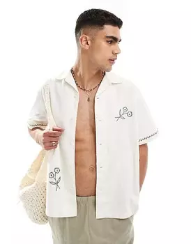 Рубашка Selected Homme– кремово-белого цвета с воротником с лацканами и зеленым цветочным принтом