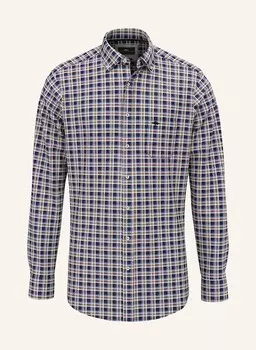 Рубашка стандартного кроя FYNCH-HATTON, цвет DUNKELBLAU/HELLGRN/ROT