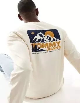 Рубашка Tommy Jeans для активного отдыха цвета экрю с логотипом на спине темно-синего цвета