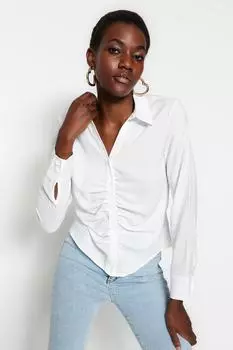 Рубашка Trendyol со сборками, экрю