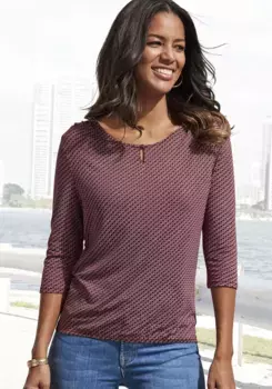 Рубашка Vivance с рукавом 3/4, небольшим вырезом и декоративной пуговицей золотистого цвета на вырезе, цвет Beere