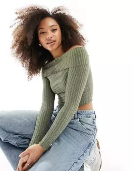 Рубчатый трикотаж цвета хаки Bershka с вырезом кармен