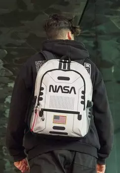Рюкзак NASA SPACESHIP FIGHT HIGH SCHOOL Karactermania, белый