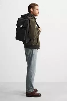 Рюкзак прорезиненный с клапаном ZARA, черный