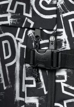 Рюкзак TRAVELPACK Eastpak, черный