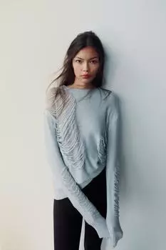 Рваный трикотажный свитер ZARA, светло-синий