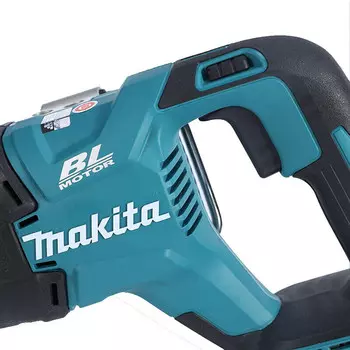 Сабельная пила аккумуляторная Makita DJR187RME + два аккумулятора 18V/4.0Ah