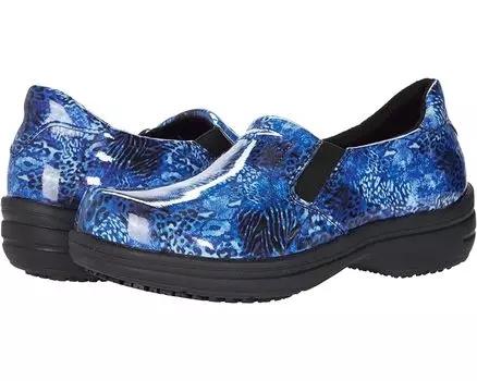 Сабо Easy Works by Easy Street Bind, цвет Blue Animal Print Patent