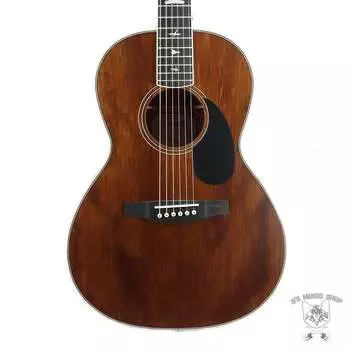 Салон PRS SE P20E в винтажном красном дереве с сумкой для переноски SE P20 Parlor in Vintage Mahogany
