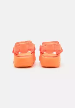 Сандалии Adifom Adilette J adidas Originals, красный