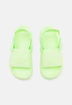 Сандалии Adifom Adilette J adidas Originals, светло-зеленый