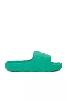 Сандалии Adilette 22 Adidas Originals, цвет Bold Green & Core Black