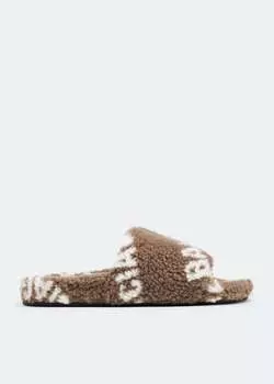 Сандалии Balenciaga Furry Slide, коричневый