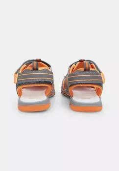 Сандалии Bata, серый