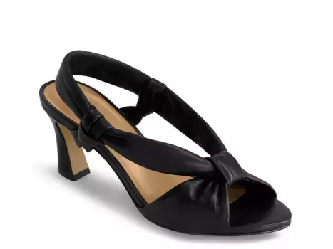 Сандалии Bernardo Novah, черная кожа