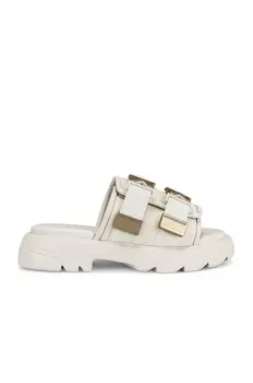 Сандалии Bottega Veneta Flash Buckle, цвет String
