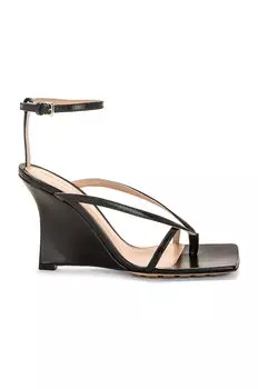 Сандалии Bottega Veneta Stretch Ankle Strap Wedge, черный