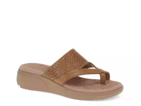 Сандалии Brett Wedge Sandal Baretraps, цвет caramel