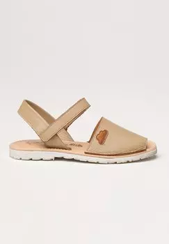 Сандалии Calzados Angelitos, коричневый