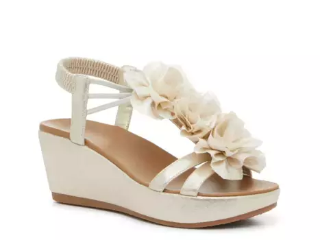 Сандалии Cayla Wedge Sandal Kelly & Katie, золотой/металлик