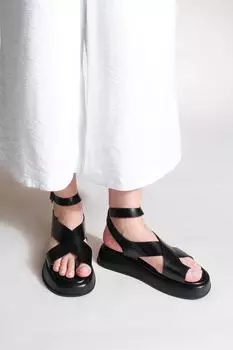 Сандалии - Черный - На плоской подошве Marjin, черный