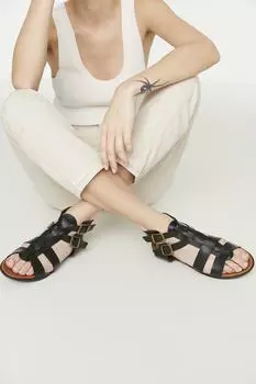 Сандалии - Черный - На плоской подошве Trendyol, черный