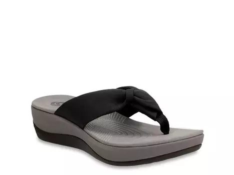 Сандалии Cloudsteppers Arla Glison на танкетке Clarks, черный
