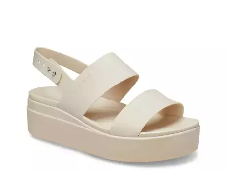 Сандалии Crocs Brooklyn Low Wedge Sandal - женские, натуральные