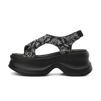 Сандалии DAPHNE Beach Sandals Women's