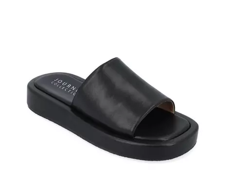 Сандалии Denrie на платформе Journee Collection, черный
