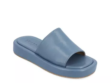 Сандалии Denrie на платформе Journee Collection, синий