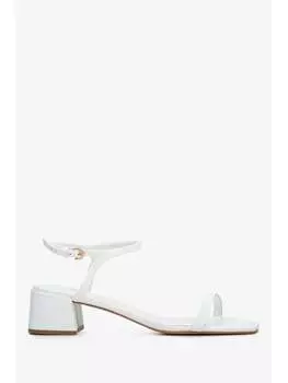 Сандалии Estro, белый